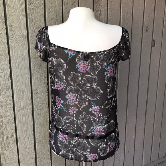 Coco and Chase Women’s Sheer Top (size M) - Picture 3 of 6